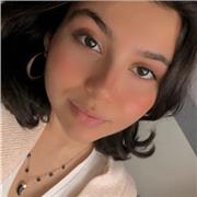 Me defino como una persona paciente y extrovertida. Tengo poca experiencia en el campo, pero mi dominio de inglés podría ser una gran ventaja en el área. Solo espero respeto y esfuerzo de parte de mis alumnos